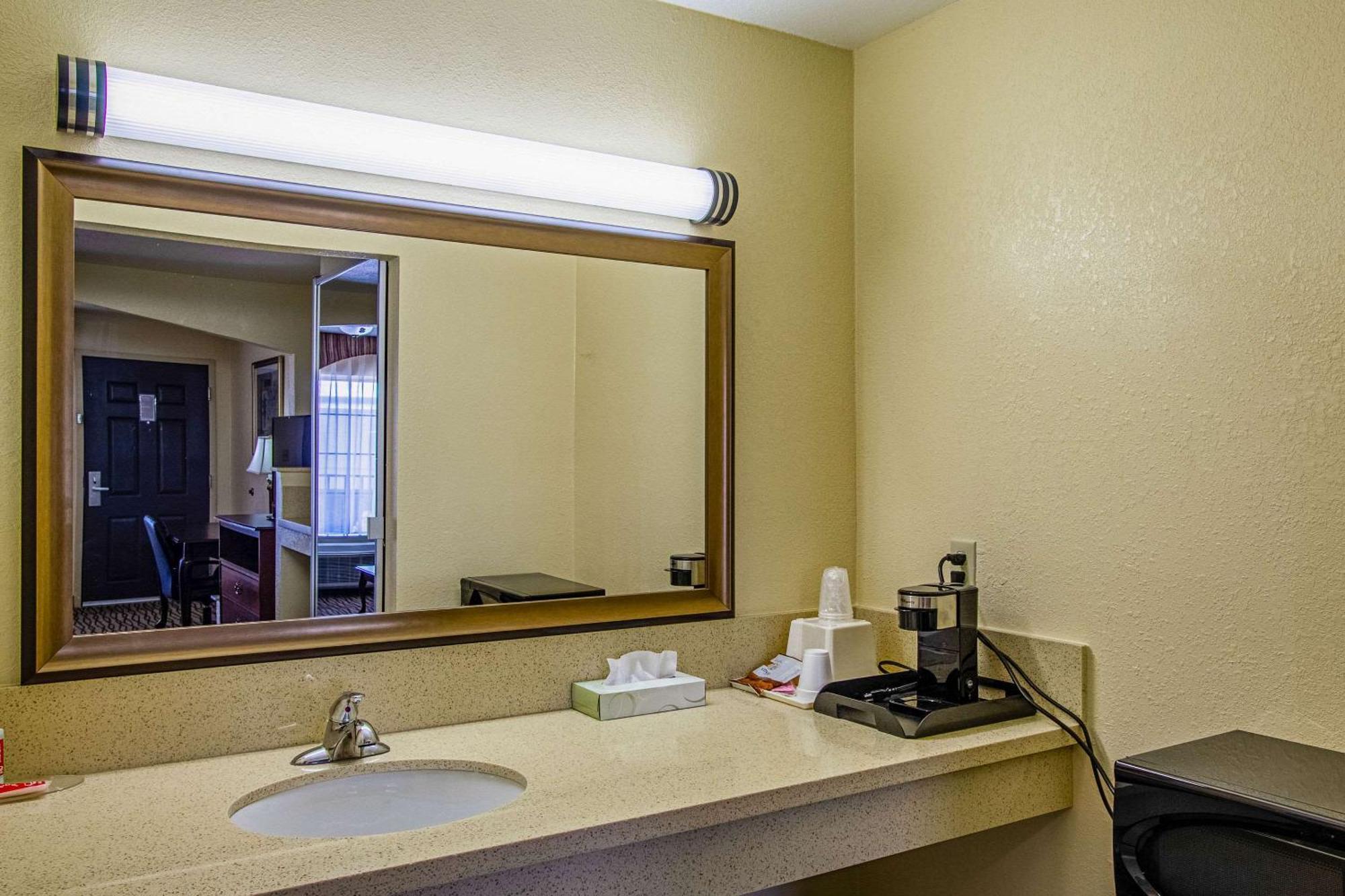 Super 8 By Wyndham Jackson Ms Hotel Luaran gambar